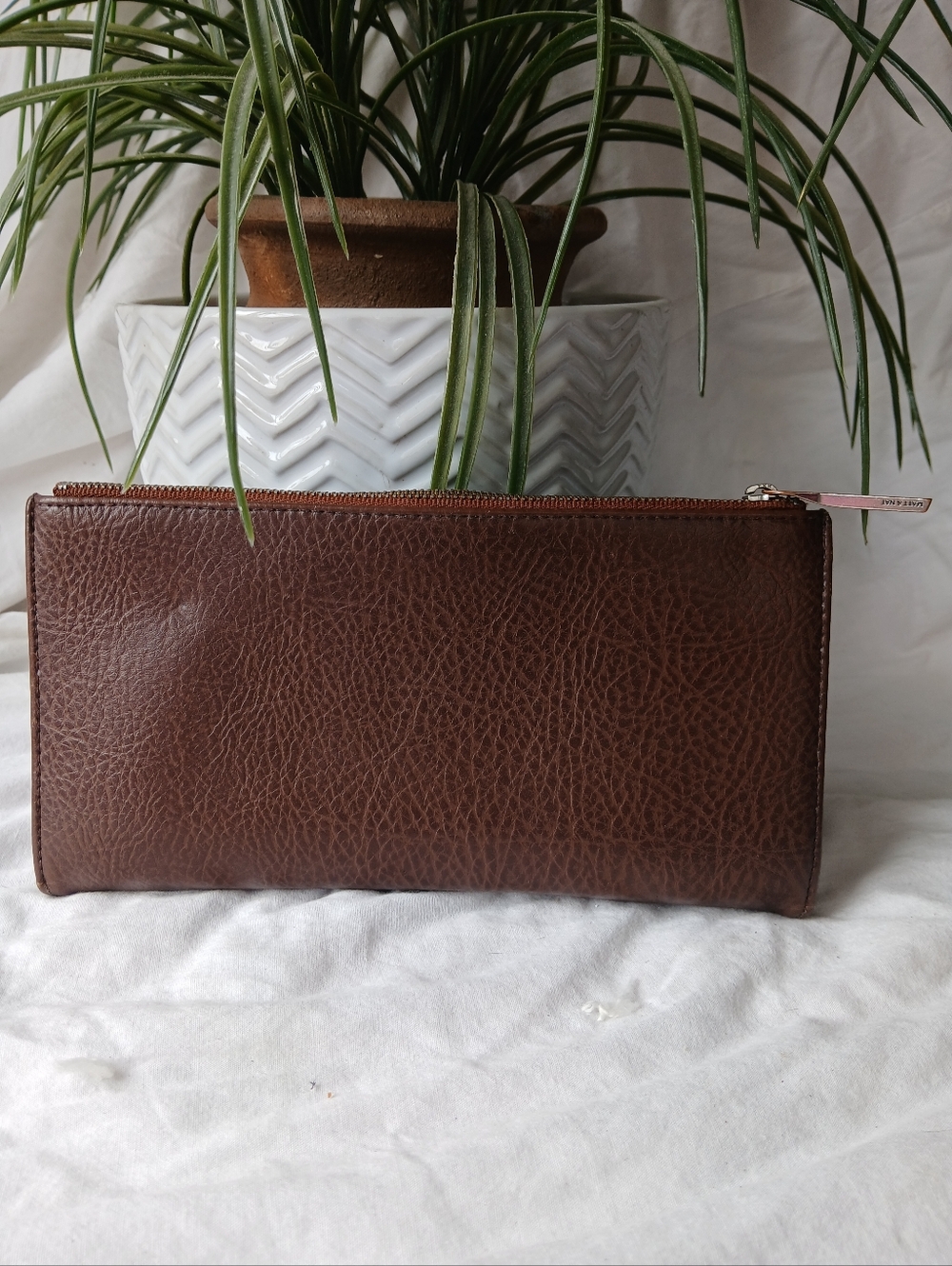 Matt & Nat Brown Motiv Vegan Leather Continental Wallet - Large Slim Bifold